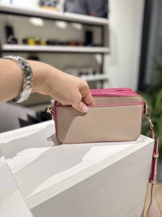 Сумочка крос-боді від Michael Kors