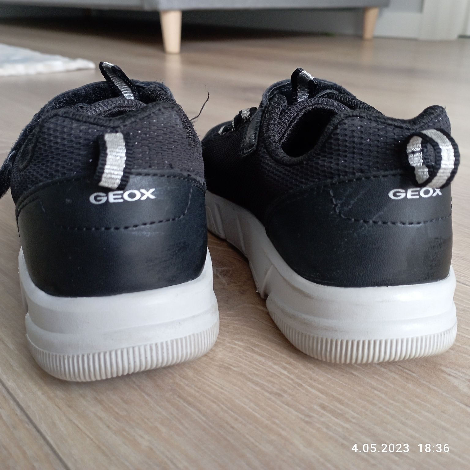 Buty geox respira 34 czarne dziewczęce Adidasy