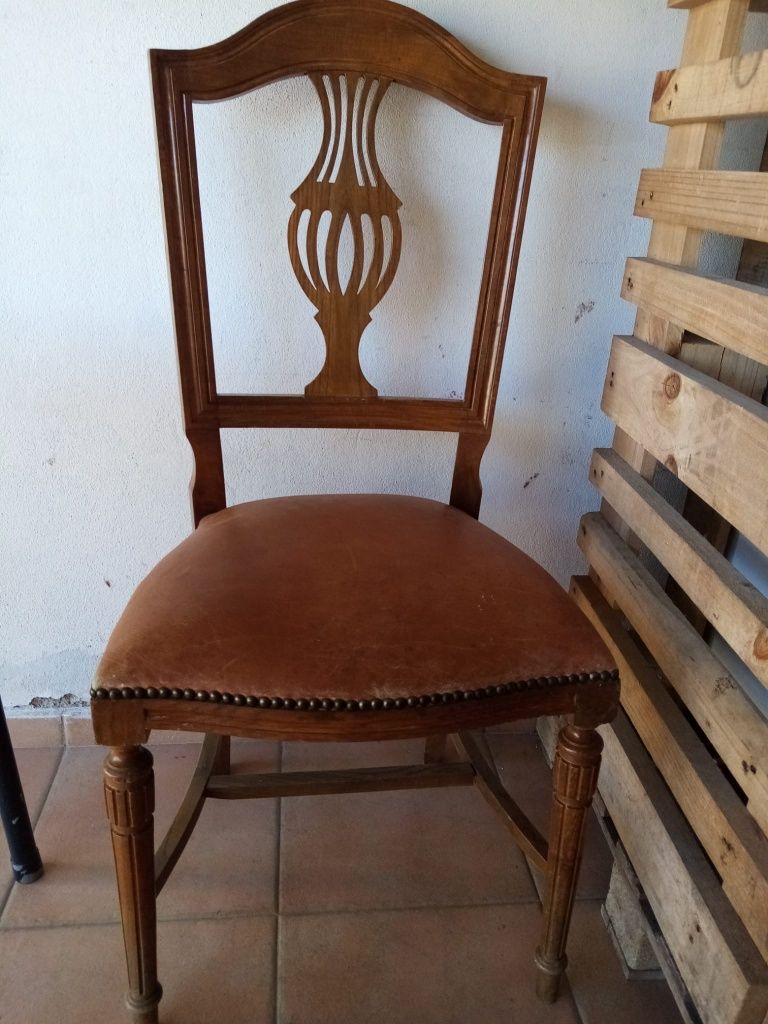 6 cadeiras madeira antiga mais mesa articulada madeira maciça.