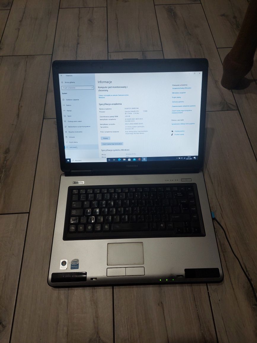 Laptop Toshiba satellite L40