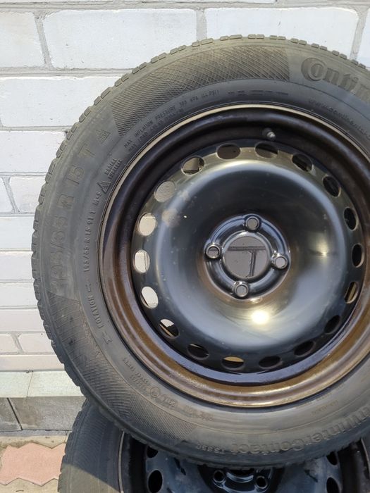 Резина, шины, колеса - 195/65 R15. Continental зимняя.