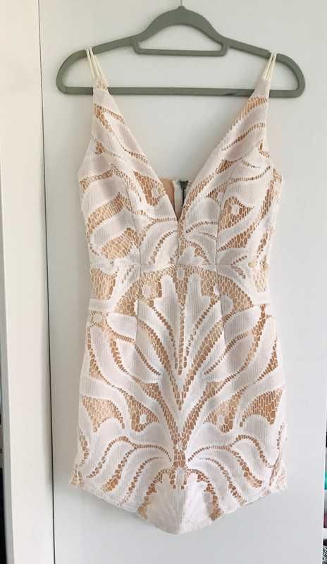 Sukienka damska M 38 Missguided koronkowa z dekoltem na szelkach boho