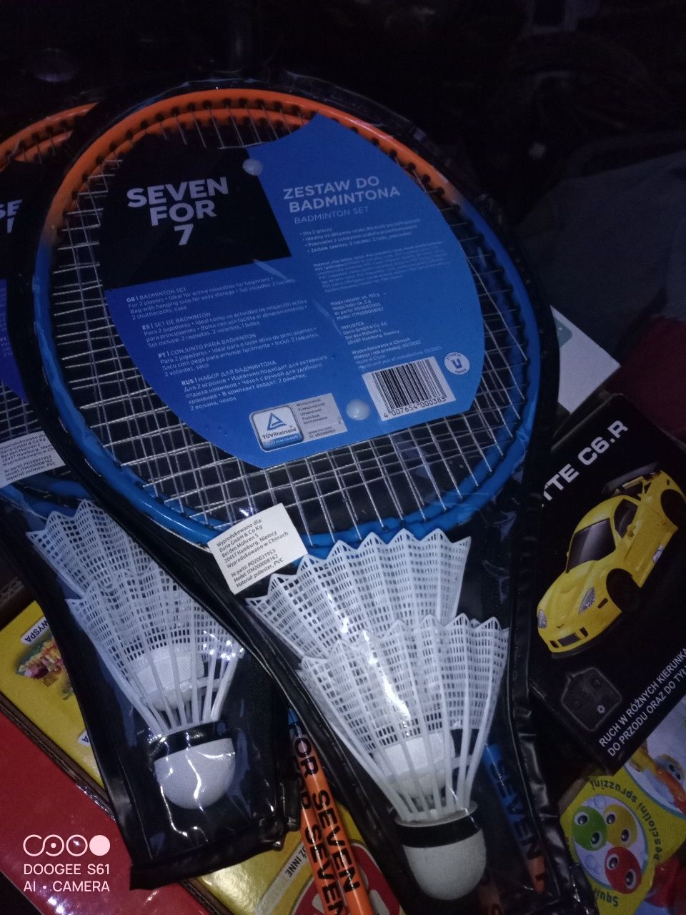 Nowe paletki do gry w badmintona + lotki