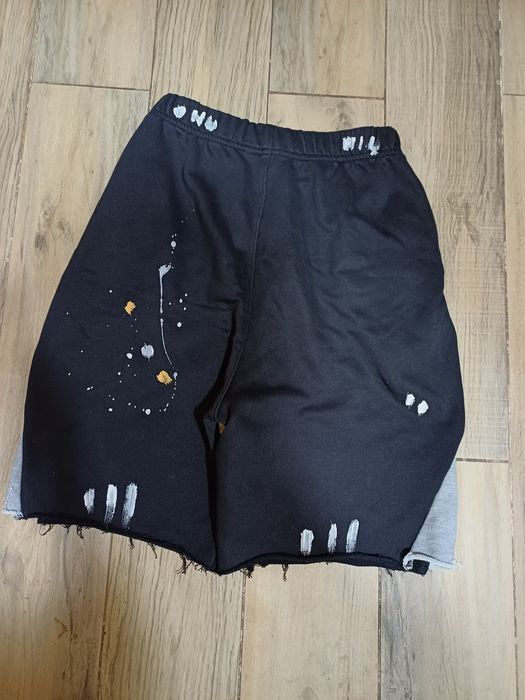 Gallery dept m шорти