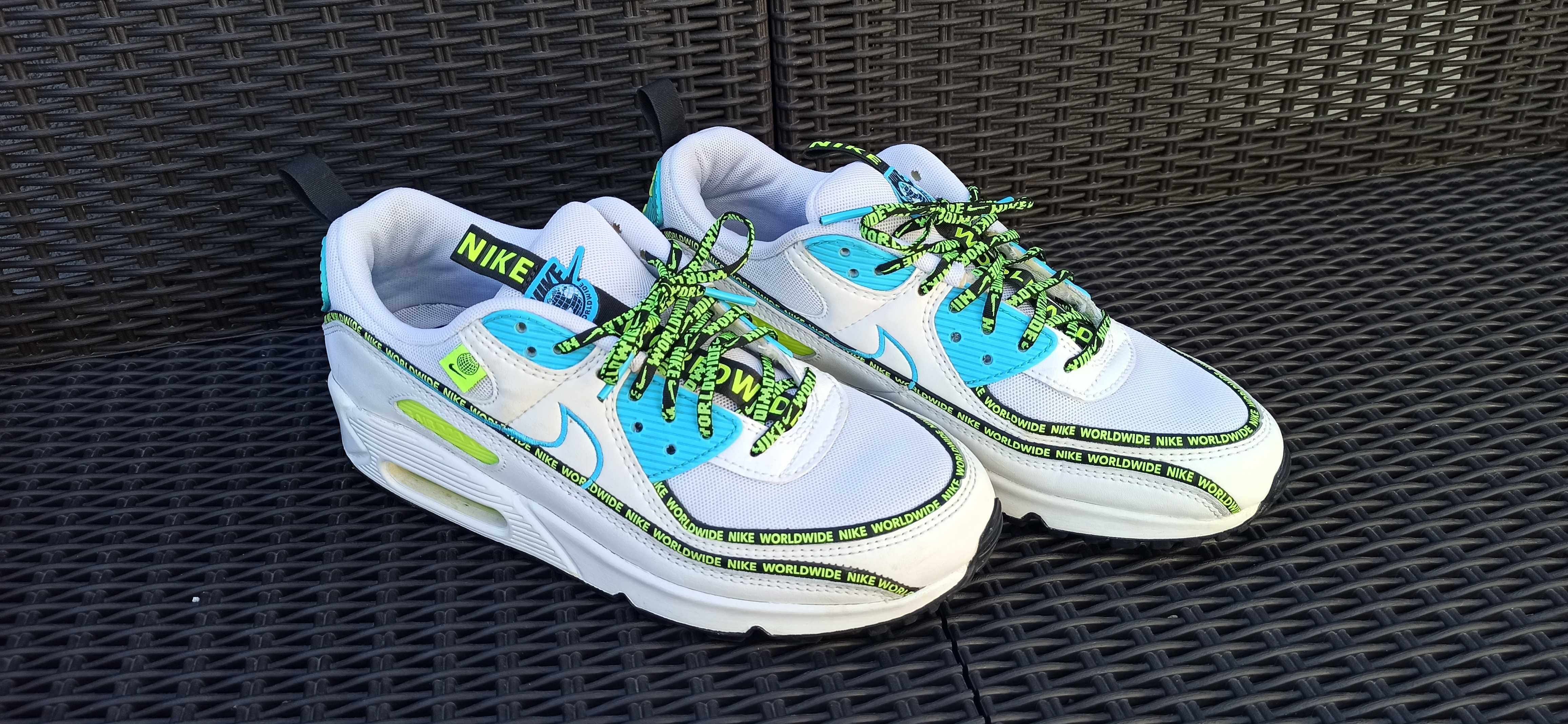 AIR MAX 90 SE worldwide