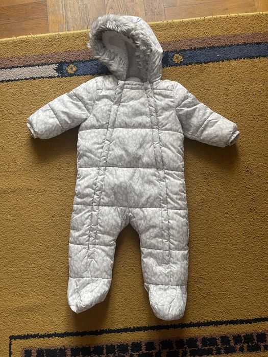 Kombinezon zimowy 9-12 m