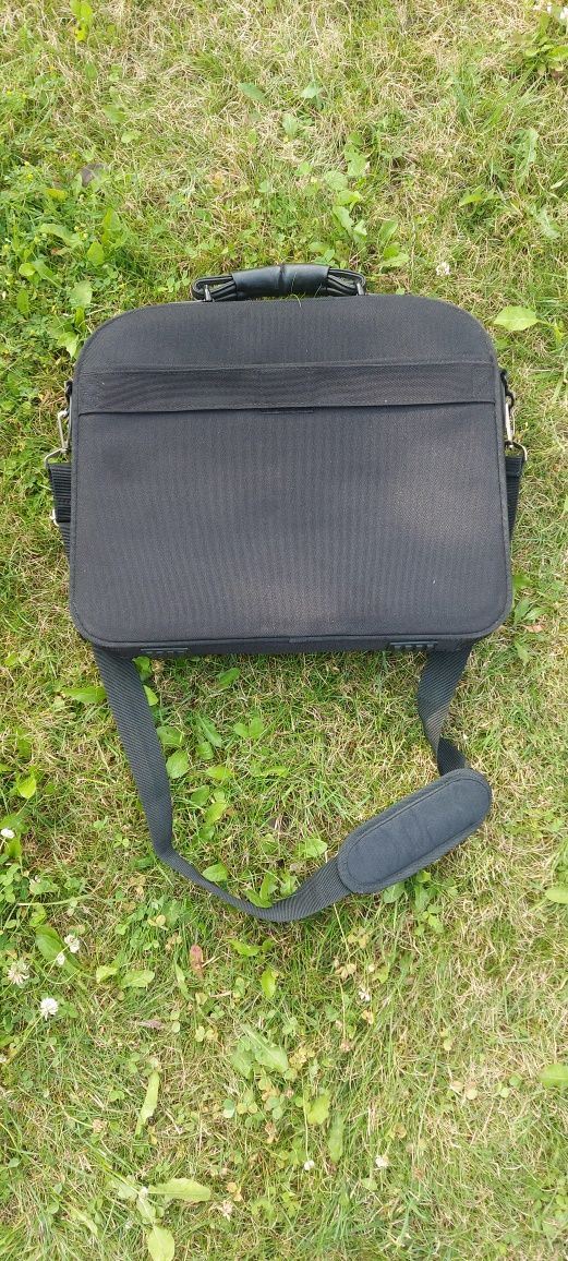 15.6 cali Dell torba na laptopa.