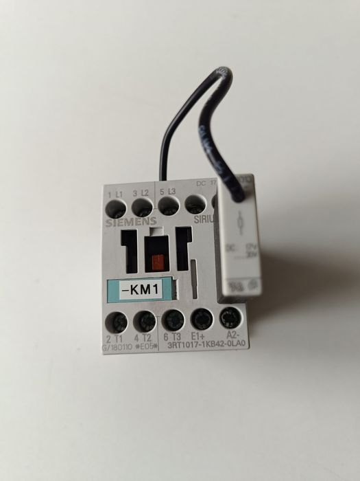 Контактор Siemens