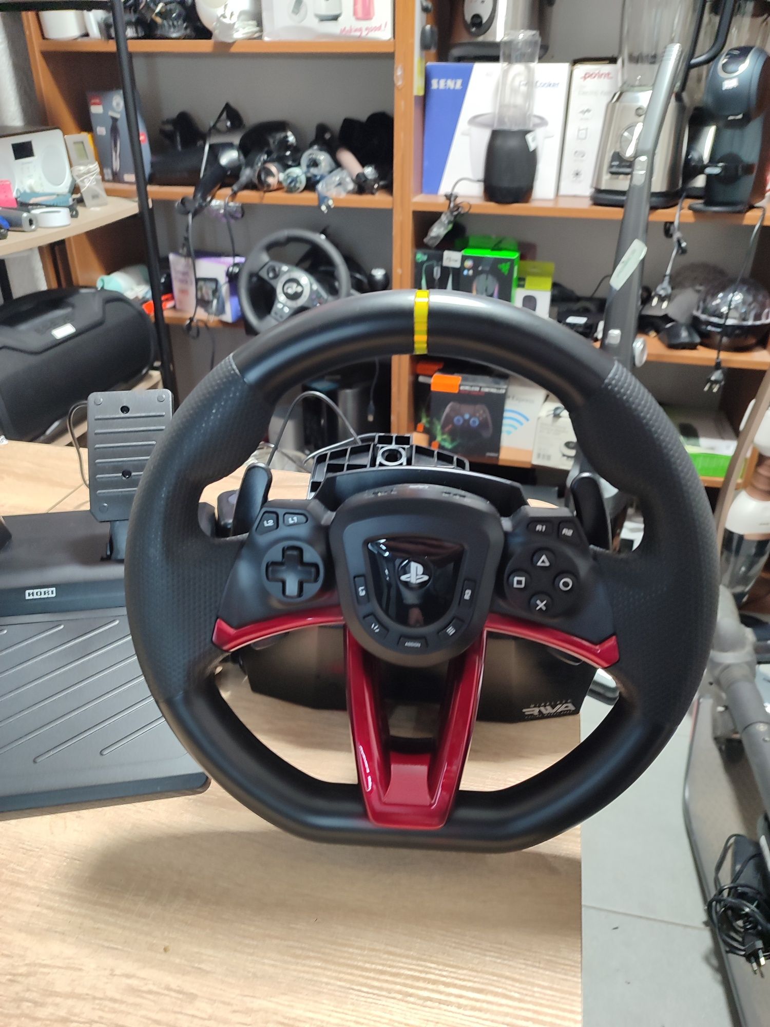 Комплект (руль, педали) Hori Wireless Racing (SPF-022U)