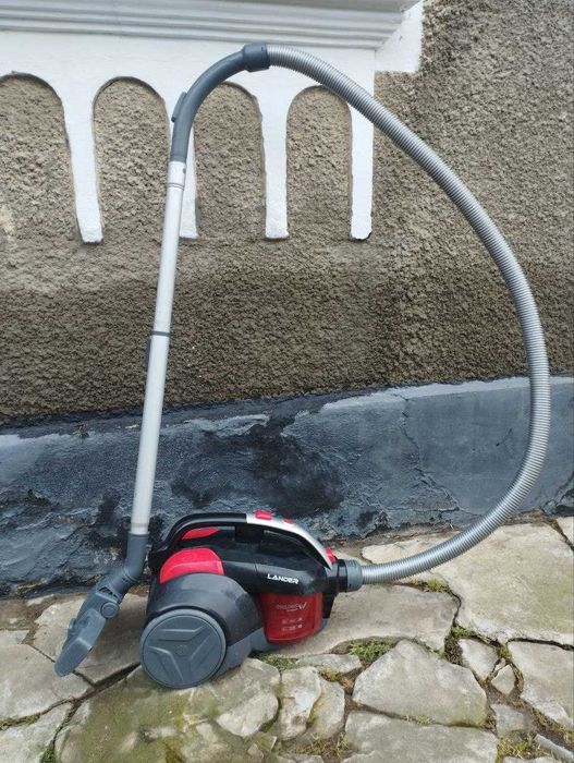 Пылесос фирмы"Hoover".(Италия).
