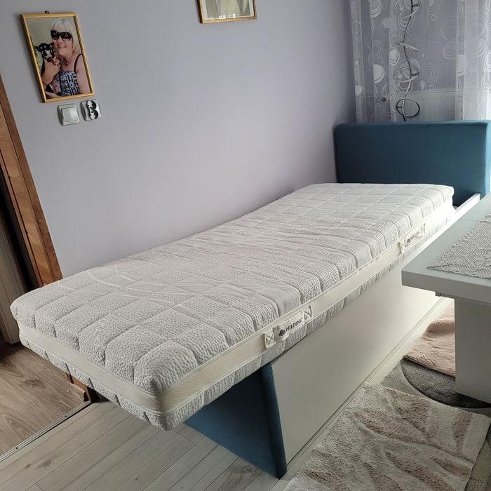 Łóżko jednoosobowe