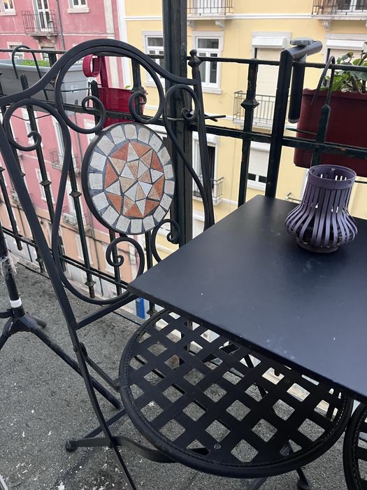 Mesa e Cadeiras de Varanda