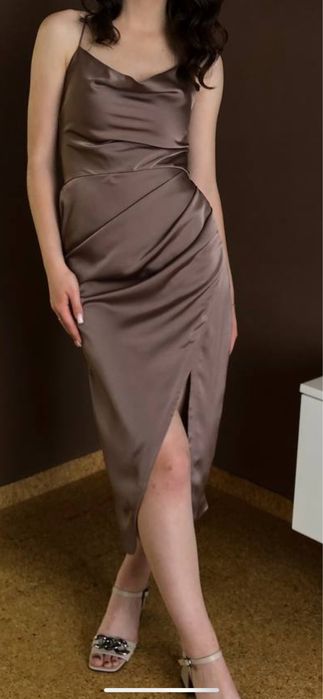 Сукня вечірня атласна