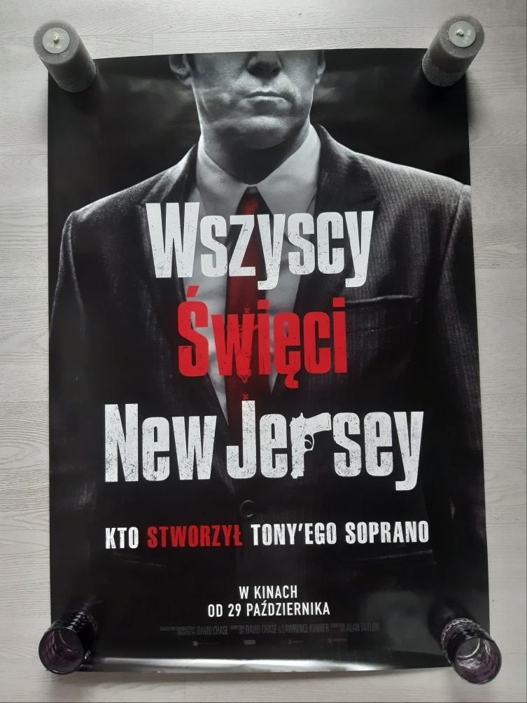 Plakat kinowy z filmu Wszyscy święci z New Jersey