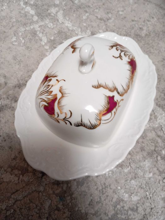 Maselniczka porcelanowa Rococo