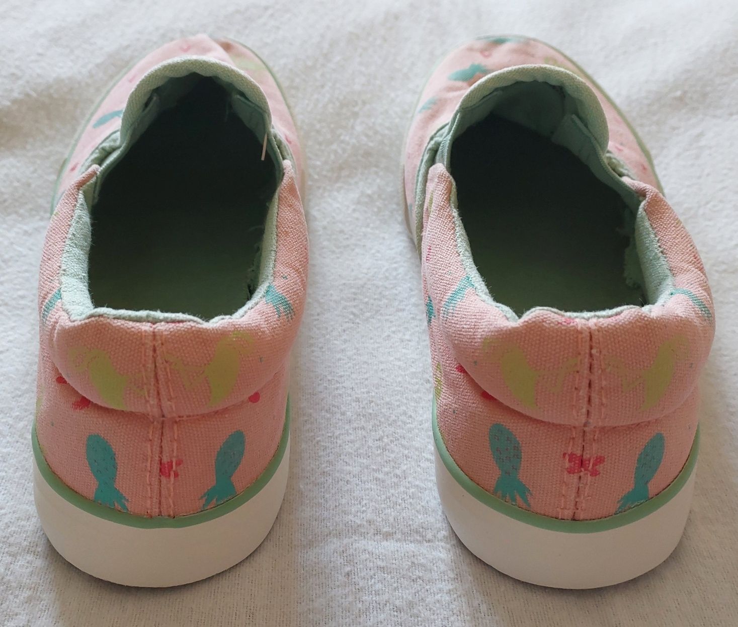 SLIP-ON Menina, T31