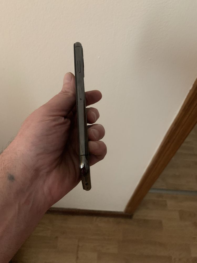 Продам iphone 11 pro max под r sim