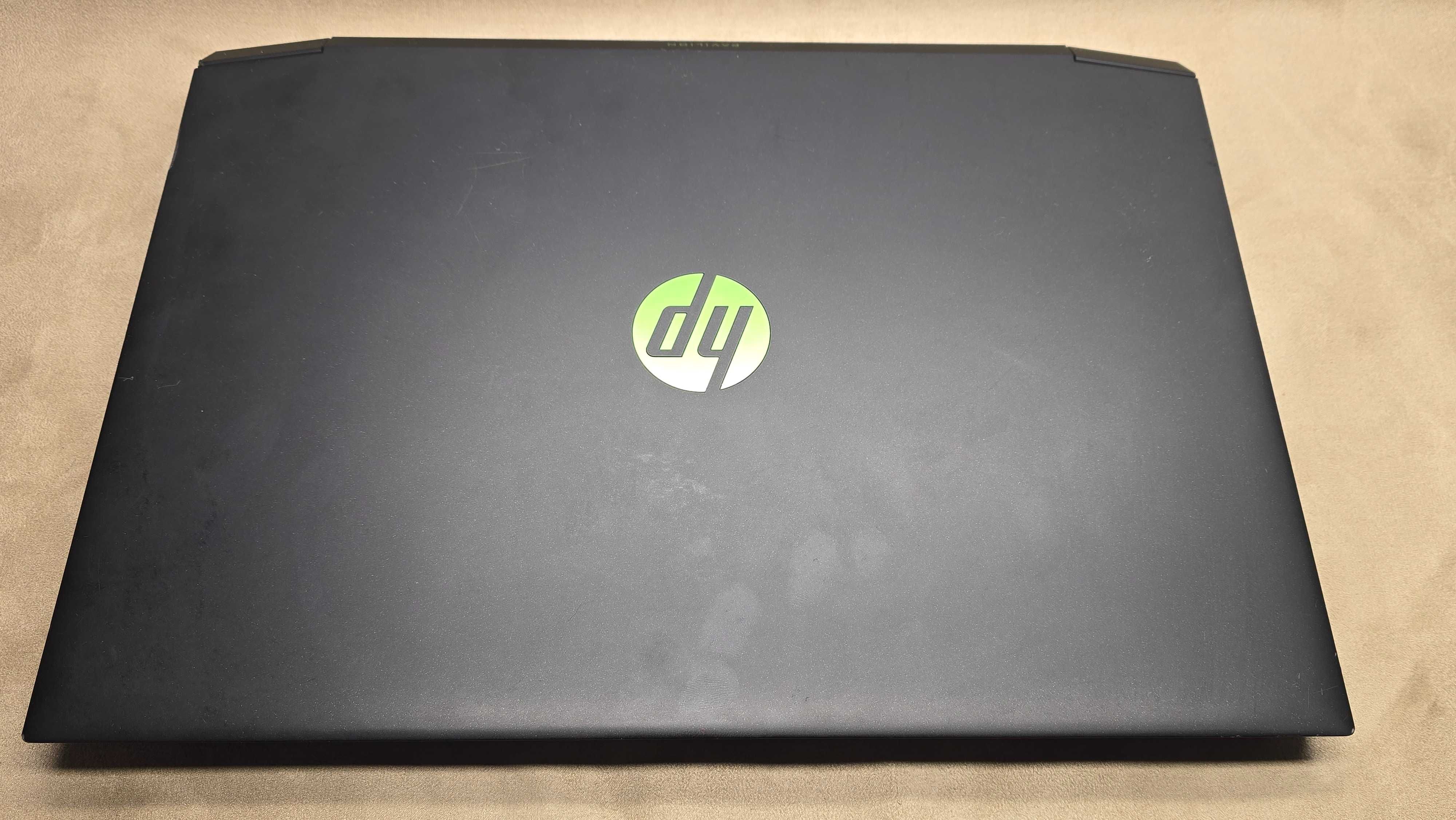 Laptop HP 15-EC0047NW 15.6" IPS R5-3550H 8GB  512gb ssd GeForce1650