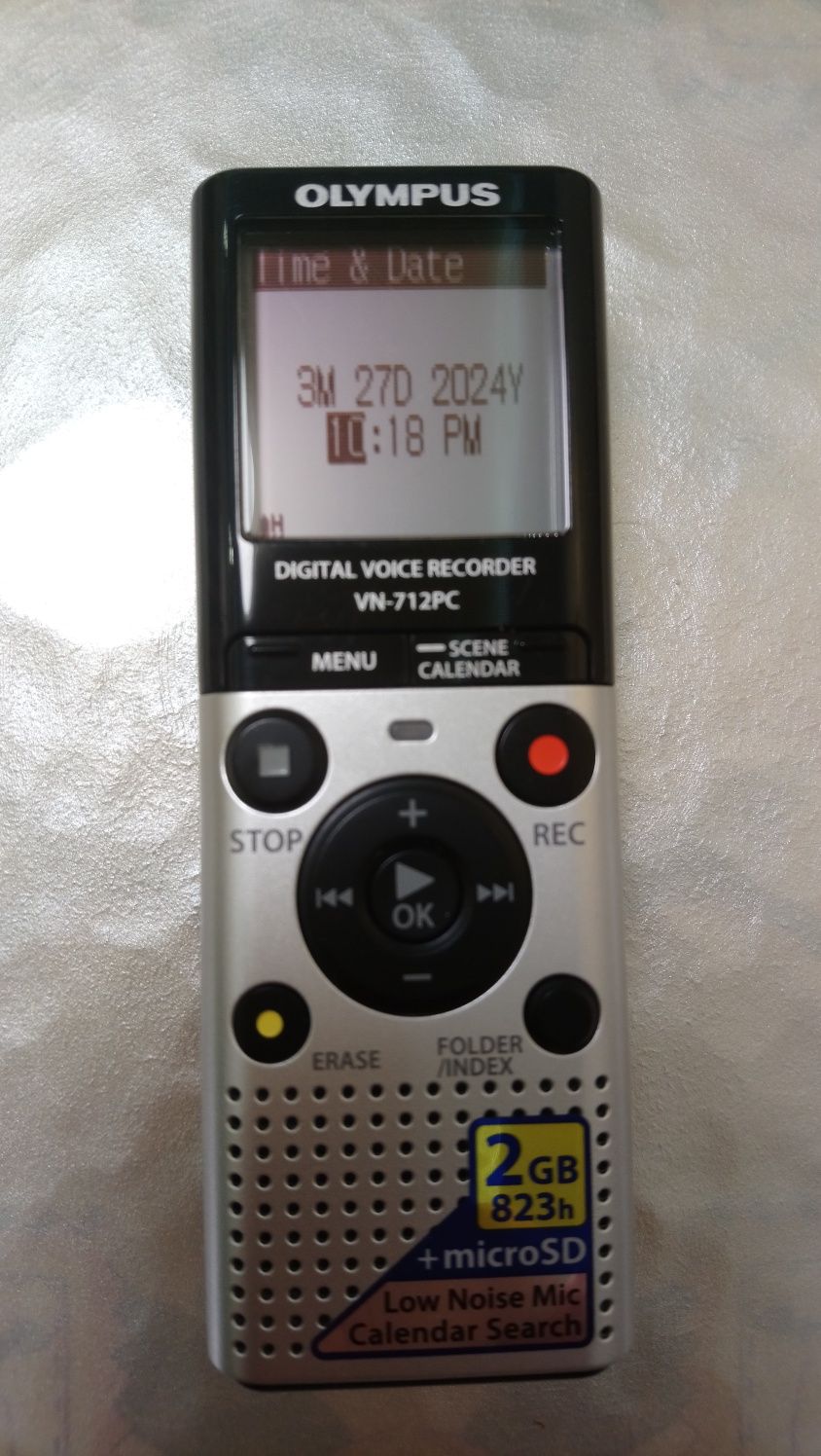 Цифровой диктофон марки Olympus VN-712PC