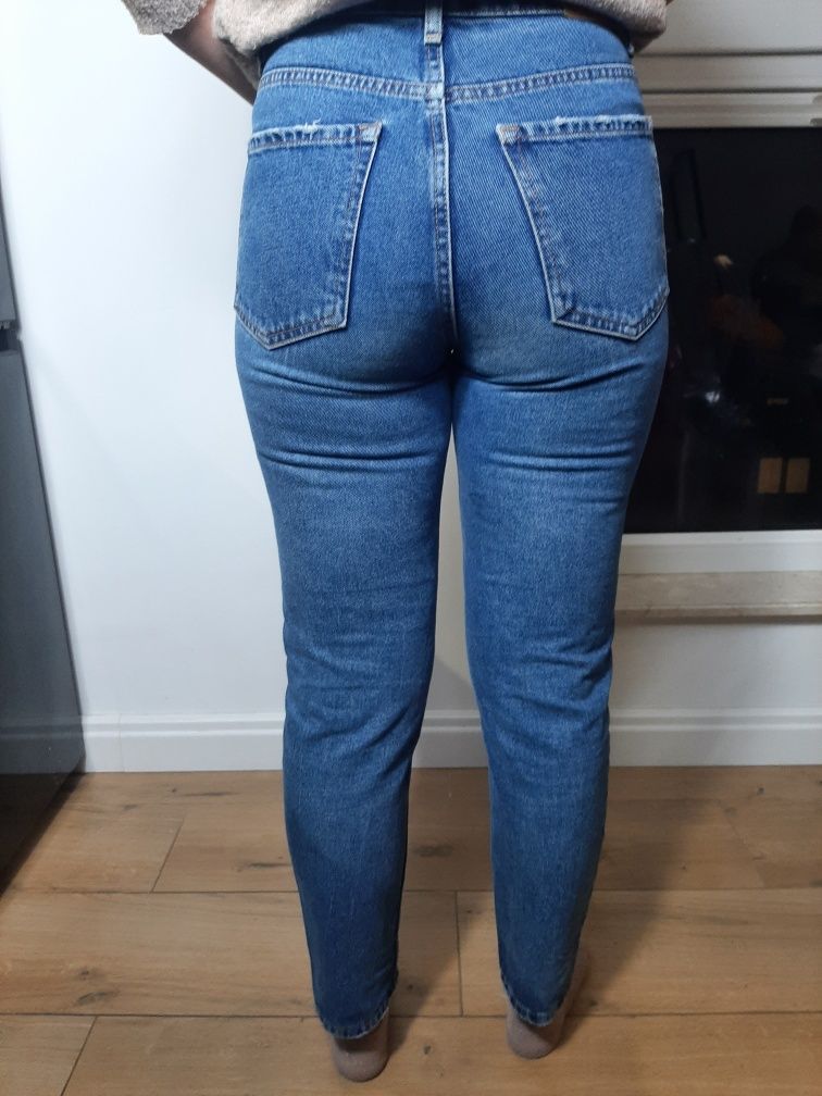 Spodnie jeansy damskie wysoki stan proste nogawki rurki vintage Bershk