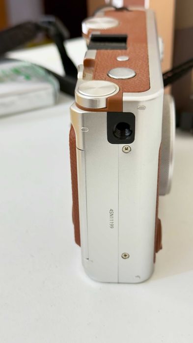 Máquina Fotográfica Fujifilm Instax Mini evo