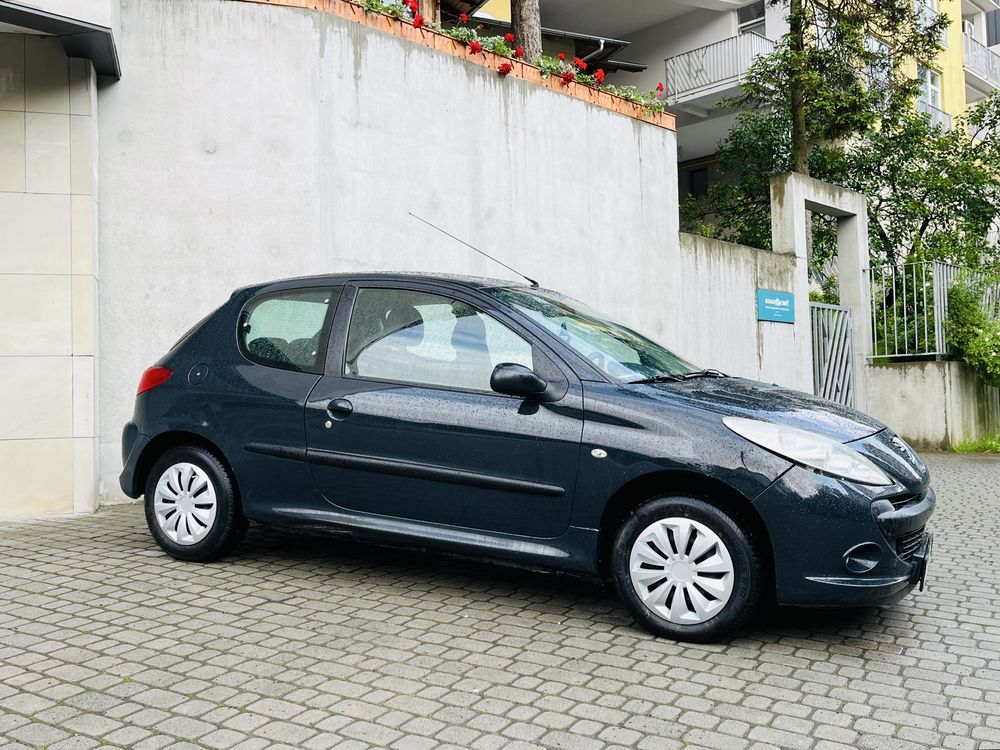 Продаю Peugeot 206+ купе з малим пробігом
