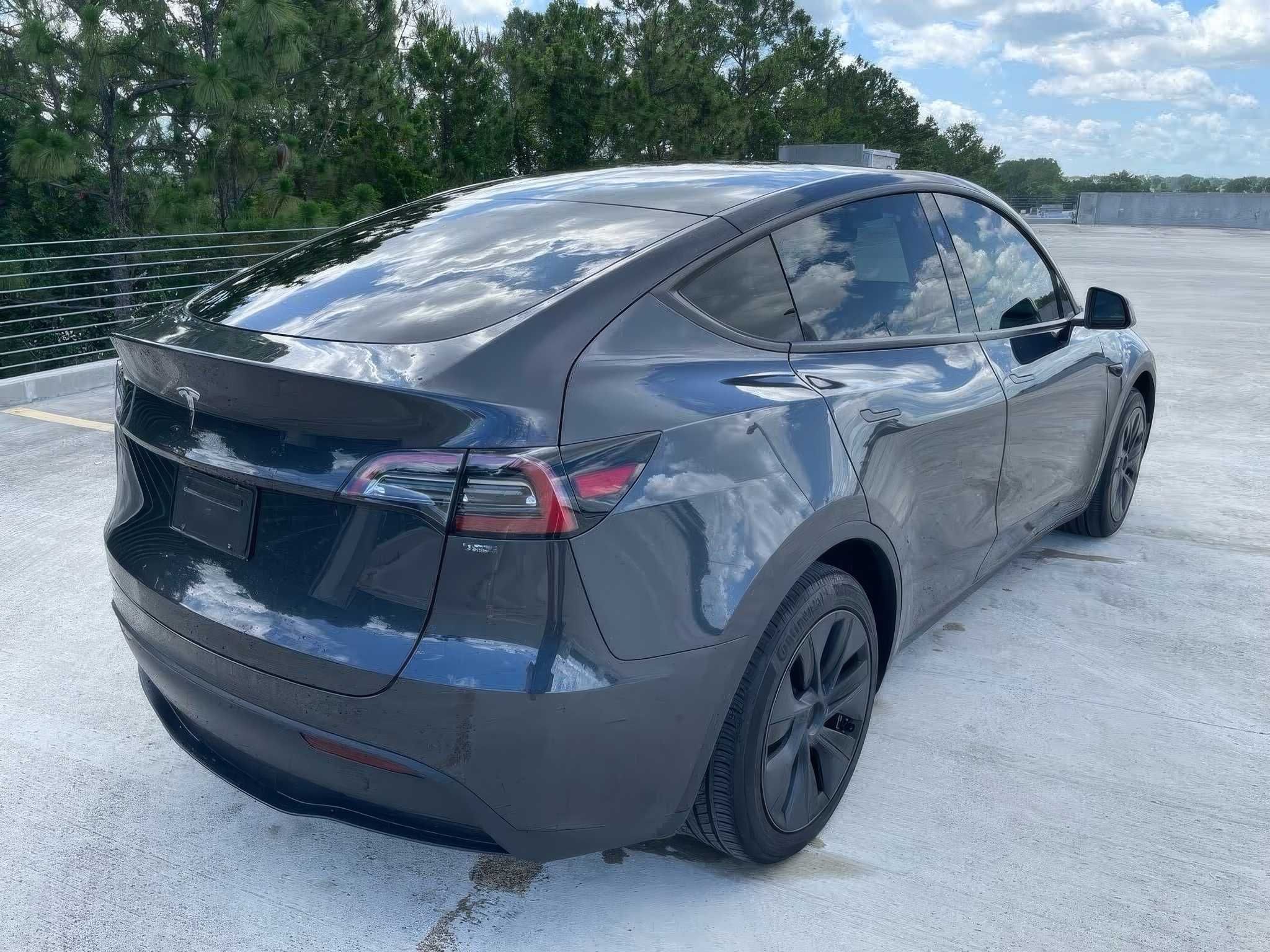 2025 Tesla Model Y Long Range