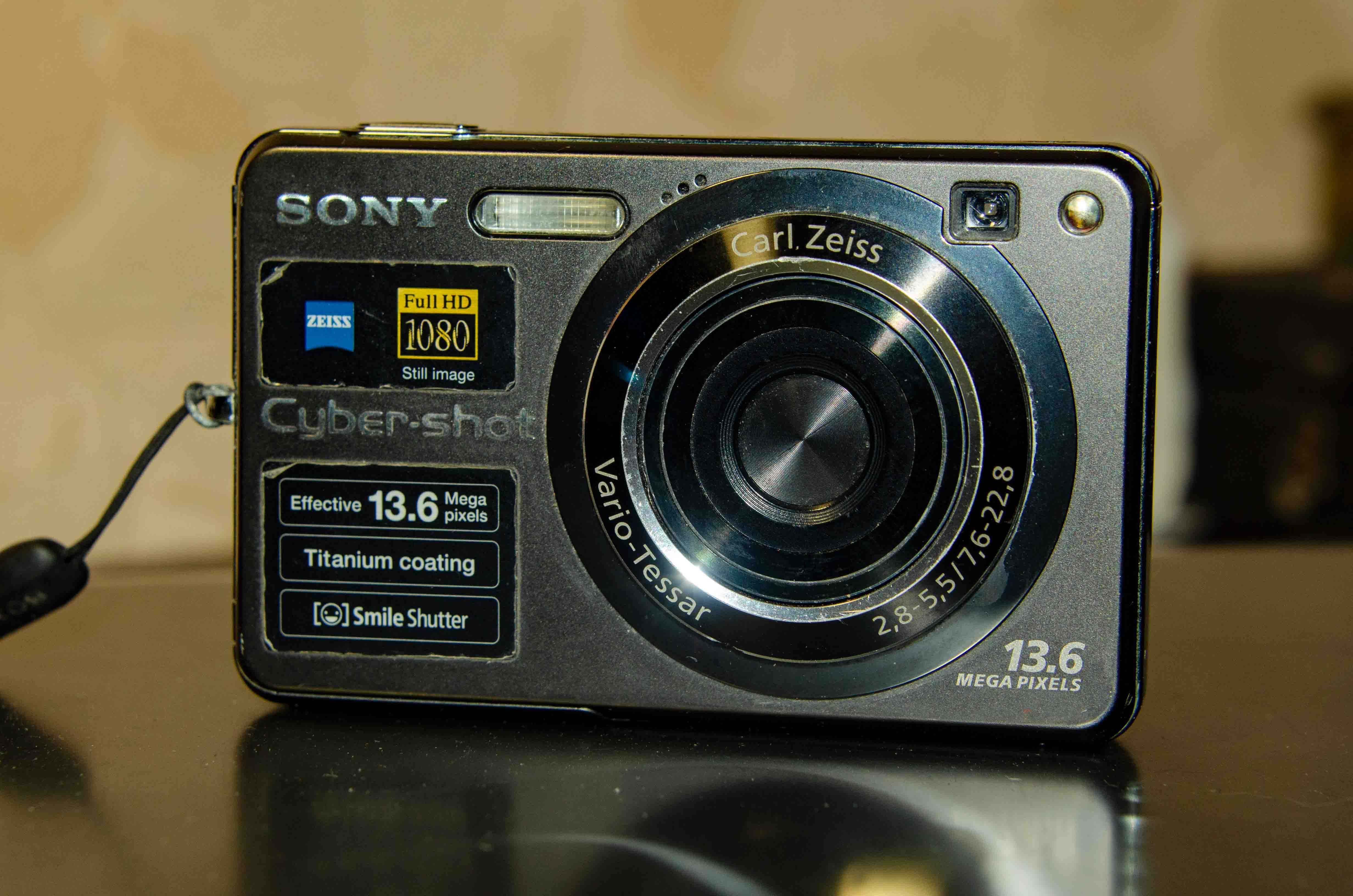 Цифровая камера SONY Cyber-shot DSC-W300 Titanium