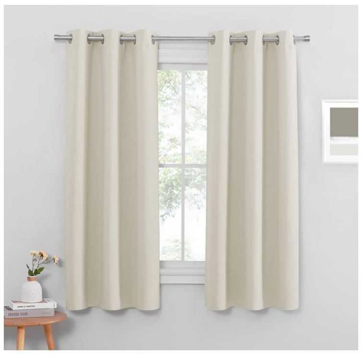 Zasłony zaciemniające PONY DANCE, rozmiar 158x106, kolor jasny beż