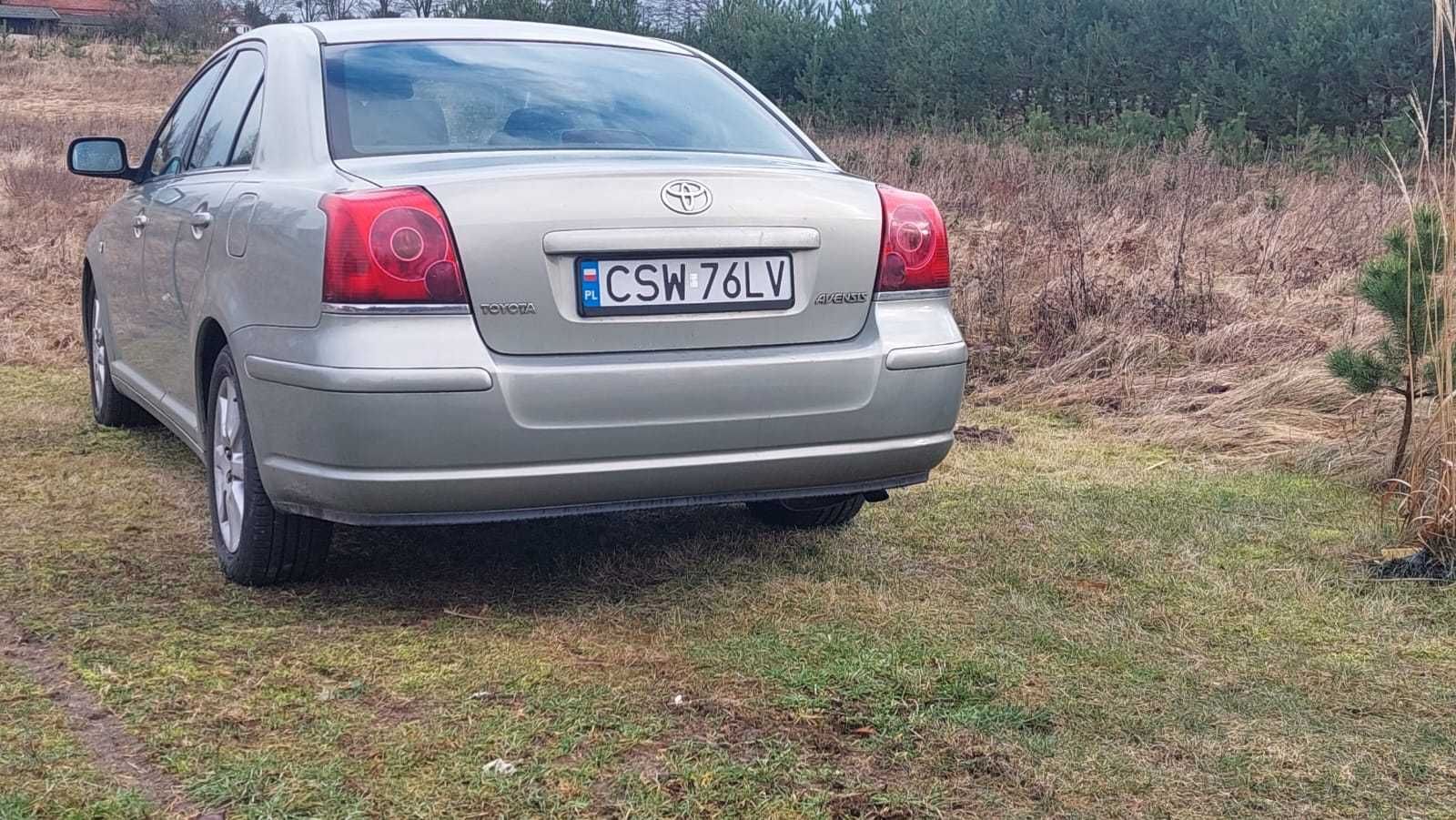 Toyota Avensis t25 2006 rok.