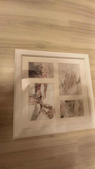 Obrazy w białej ramie