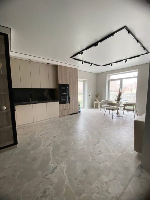 Продається будинок у селі Підгороднє