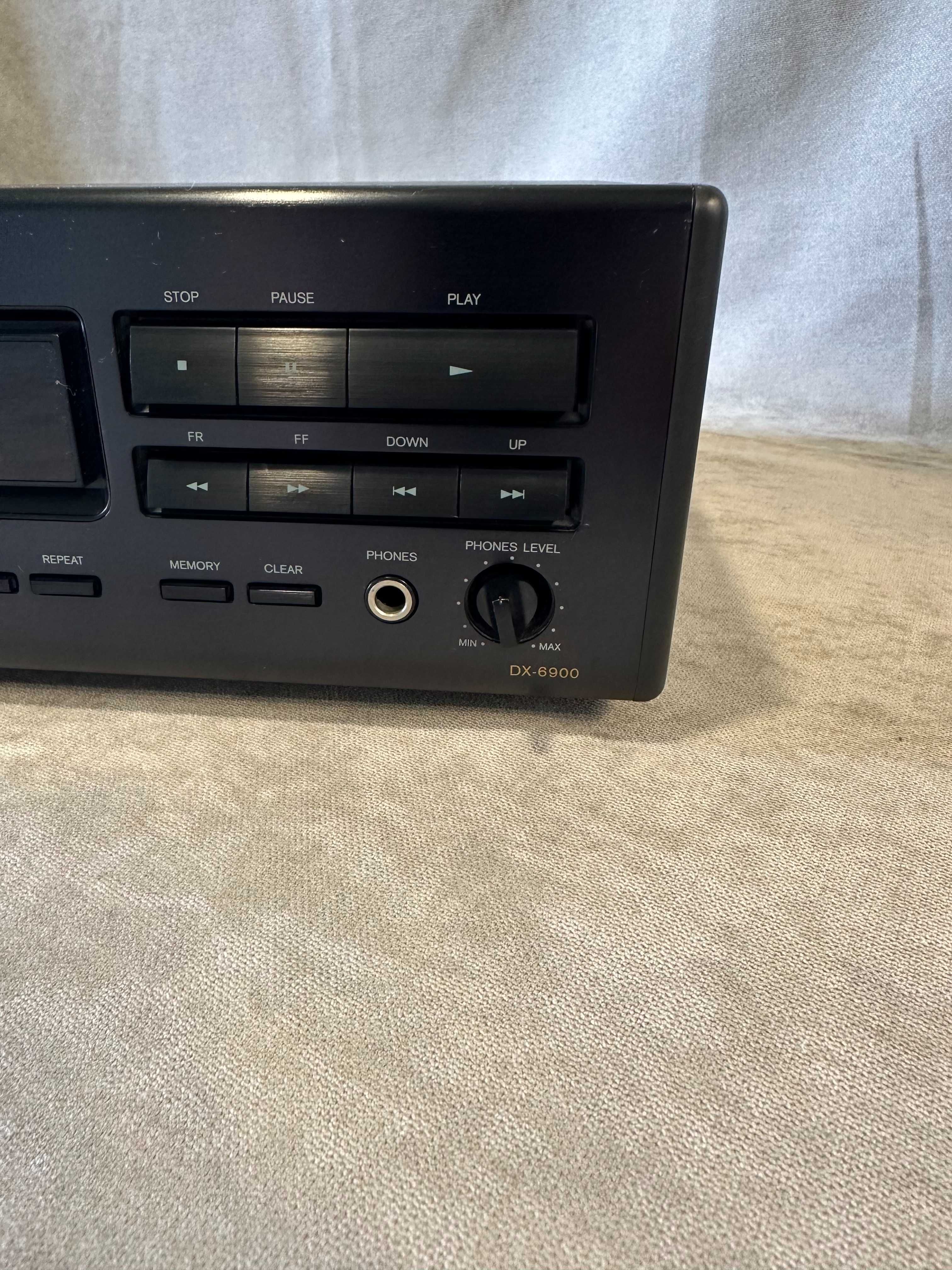 Odtwarzacz Płyt CD Onkyo DX 6900 Compact Disc Player