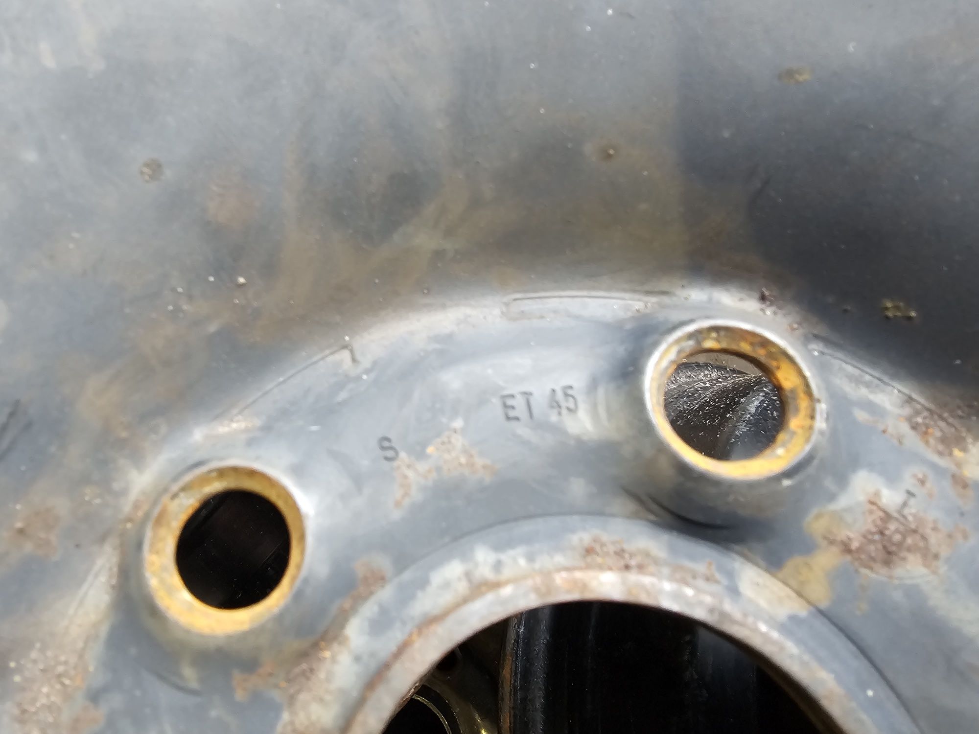 Felgi Stalowe Volkswagen-Audi R15 5x112 ET45- 6J