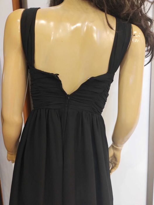 Piękna czarna sukienka uszytywniana na piersiach HM r. 3XS/ 2XS