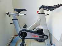 Bicicleta spinning - Star Trac (Profissional)