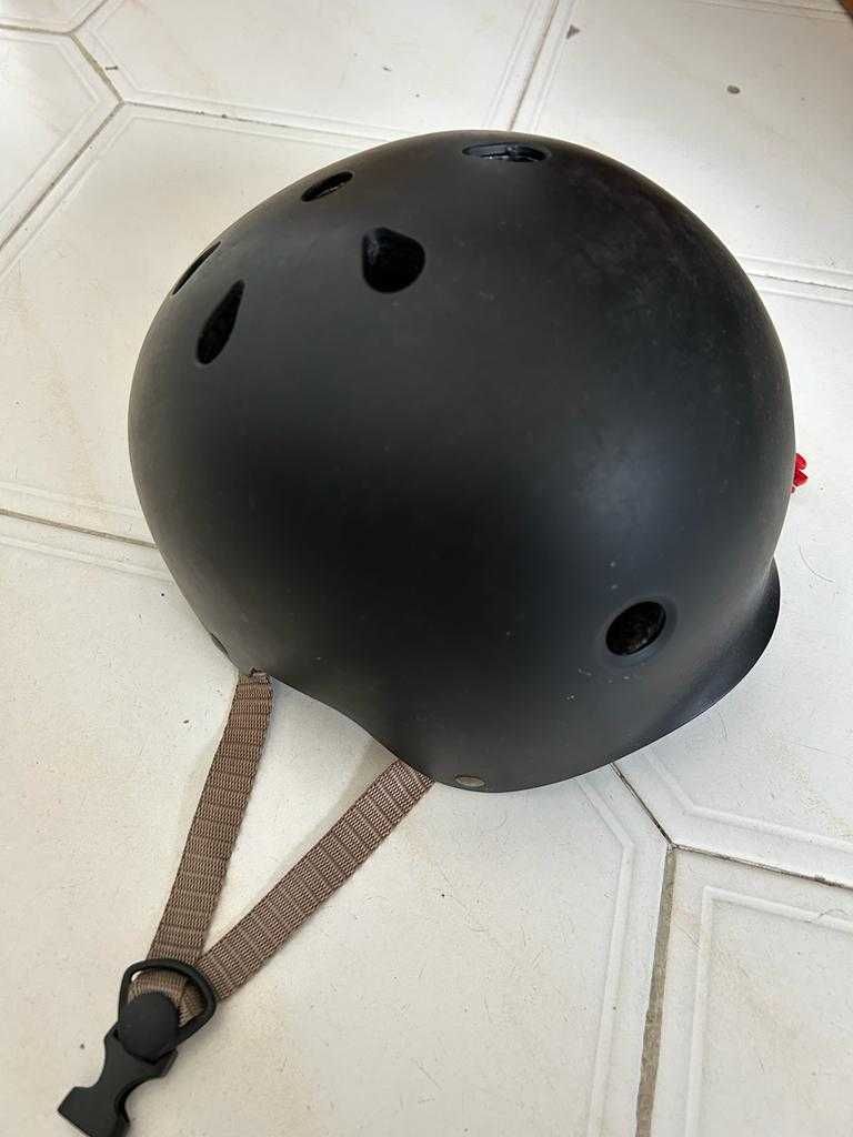 Capacete criança. Tamanho 55-58cm