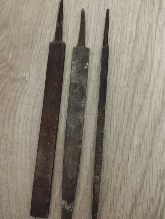 Набор зубил, напильников и лома (советский инструмент)