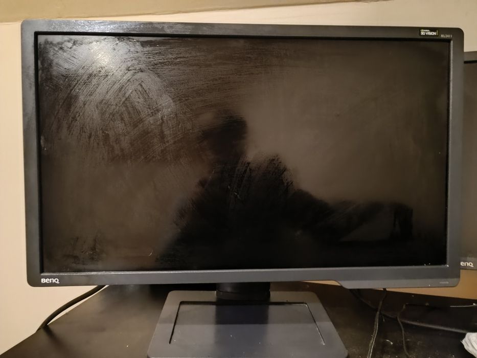 2x Monitor na sprzedaż