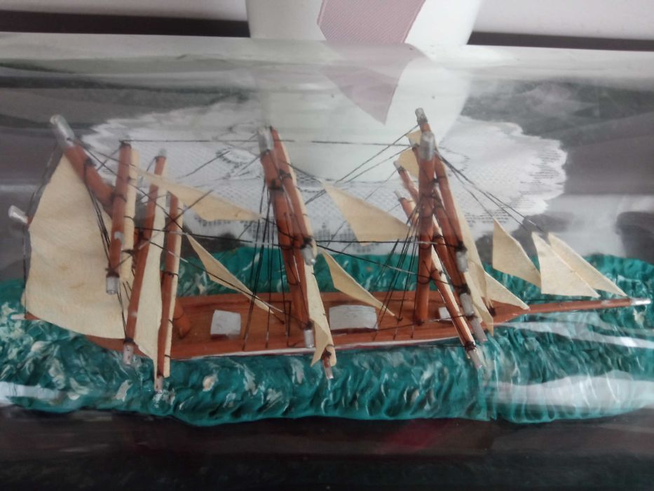 Żaglowiec w butelce, duży rozmiar, piękna prezencja