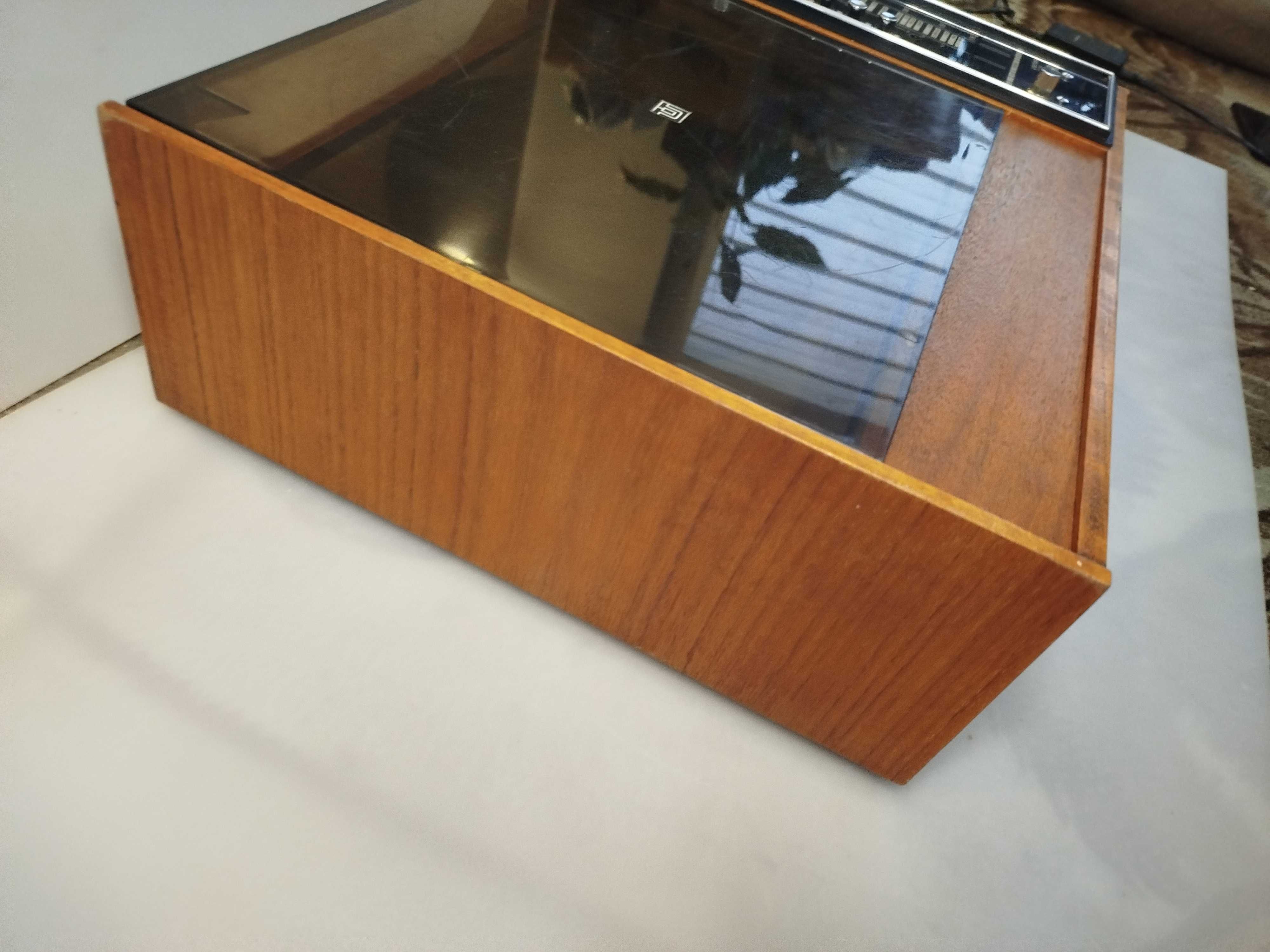 Radio Gramofon Unitra LIRA