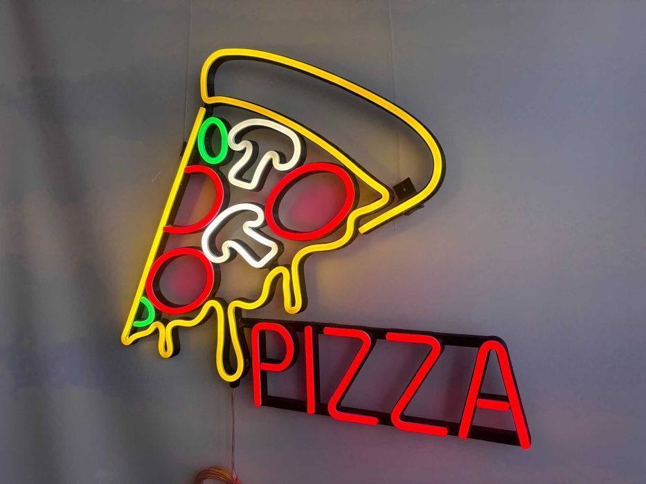 Неонова вивіска "Pizza" багатокольорова, 540*440 мм