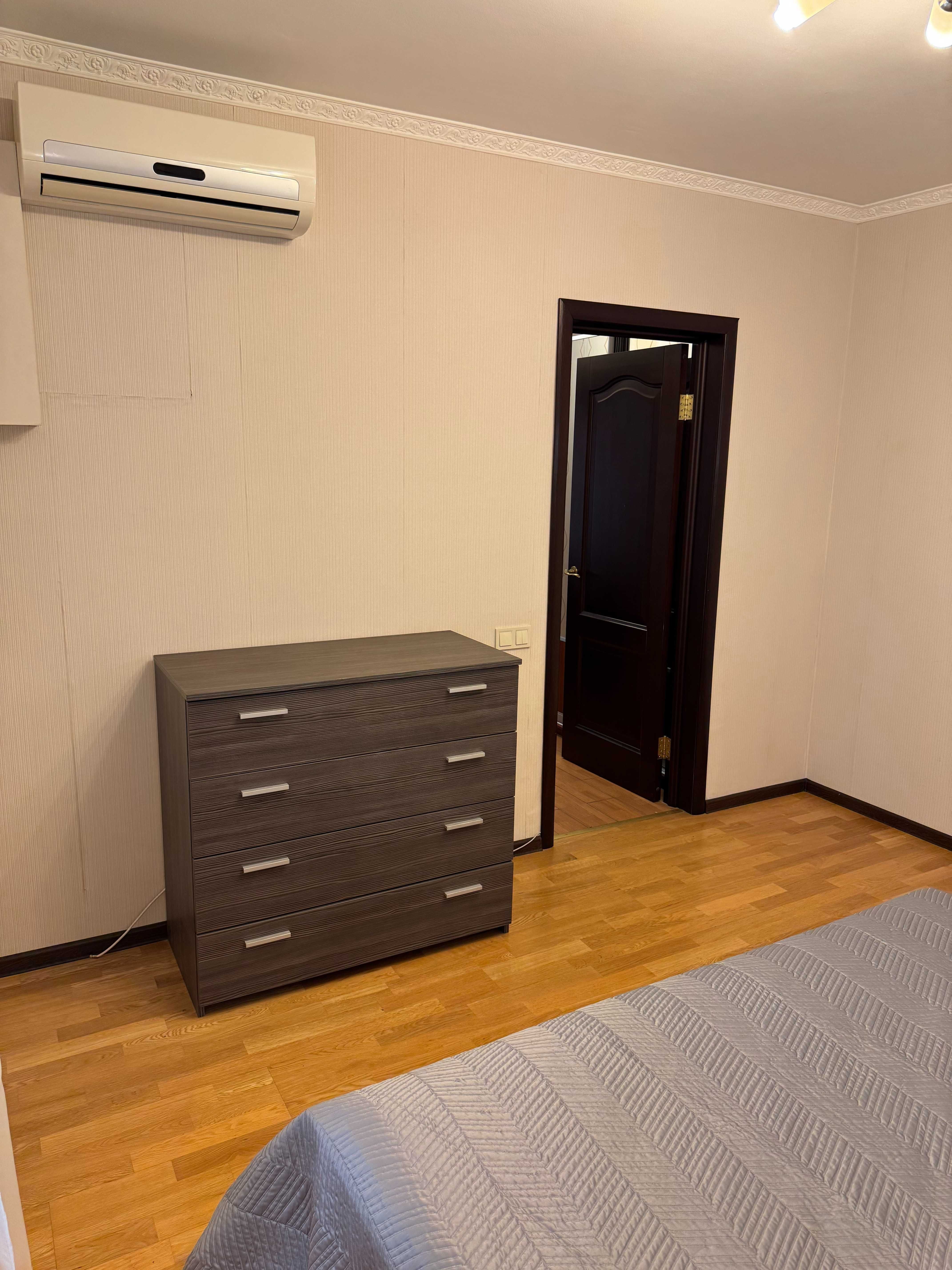 Продаж 2-к квартири Оболонь Автозаводська буд. 81