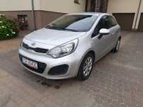 Kia Rio ZAREJESTROWANA I UBEZPIECZONA, minimalnie uszkodzona, klima