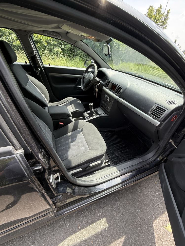 Opel Vectra C 1.6 benzyna 2008 r