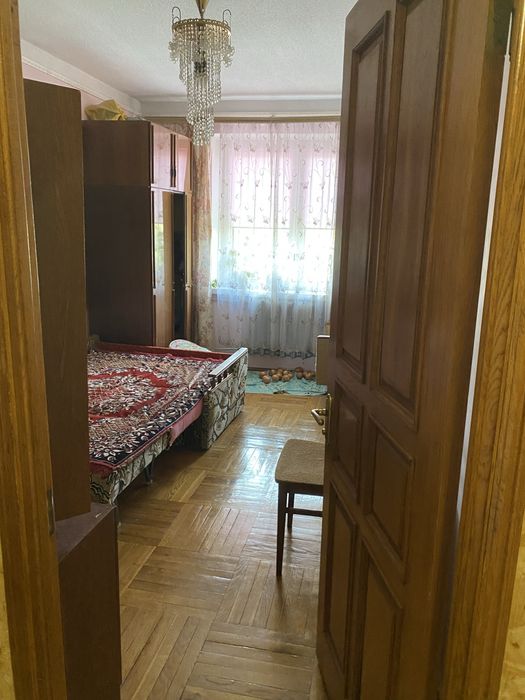 Здається 1 кімната у 2 кімн. квартирі з господарем