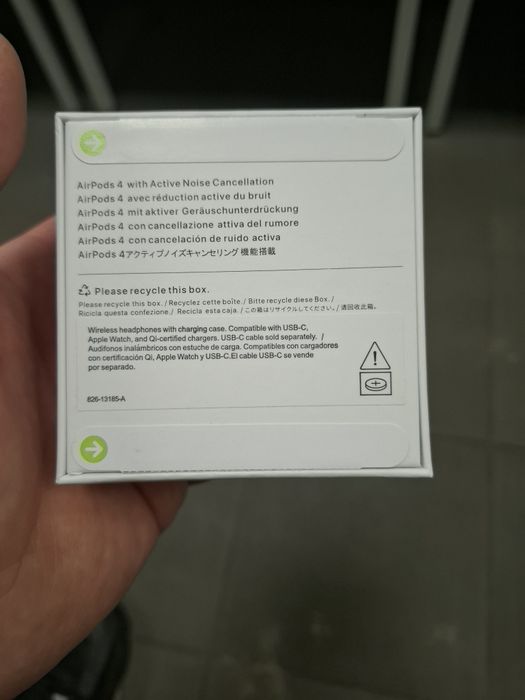 Apple Airpods 4 z ANC