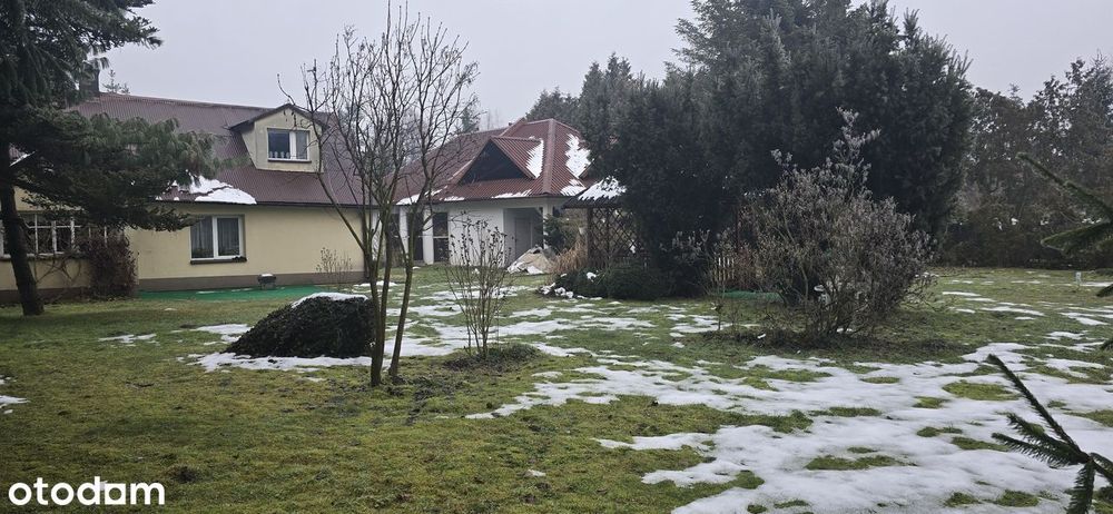 Śledziejowice - dom ok.100m z budynkiem gosp. na działce o pow.16 ar