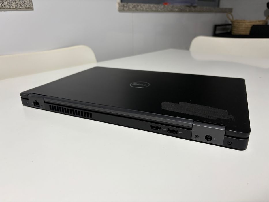 Dell Latitude 5580 i5 8gb 256ssd FHD Win11