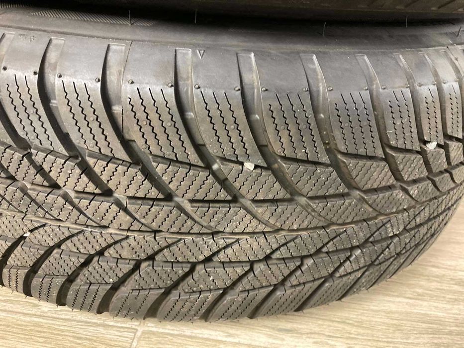 Зимові шини 205/65 R16 95H * Bridgestone Blizzak LM001